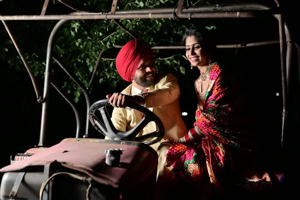 স্ত্রীকে খুশি করার ৮ উপায়