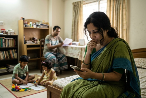 স্বামী পরকীয়া করলে কিভাবে বুঝবেন
